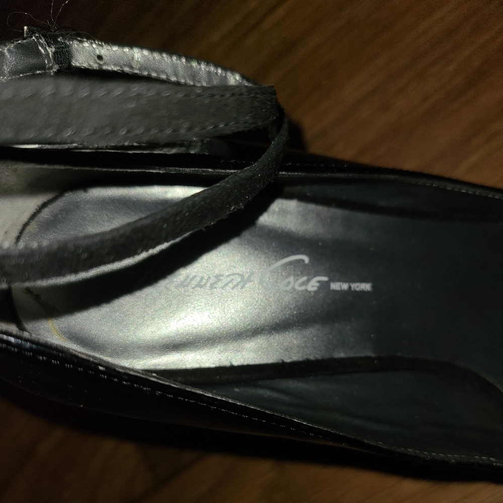 Womens Shoe